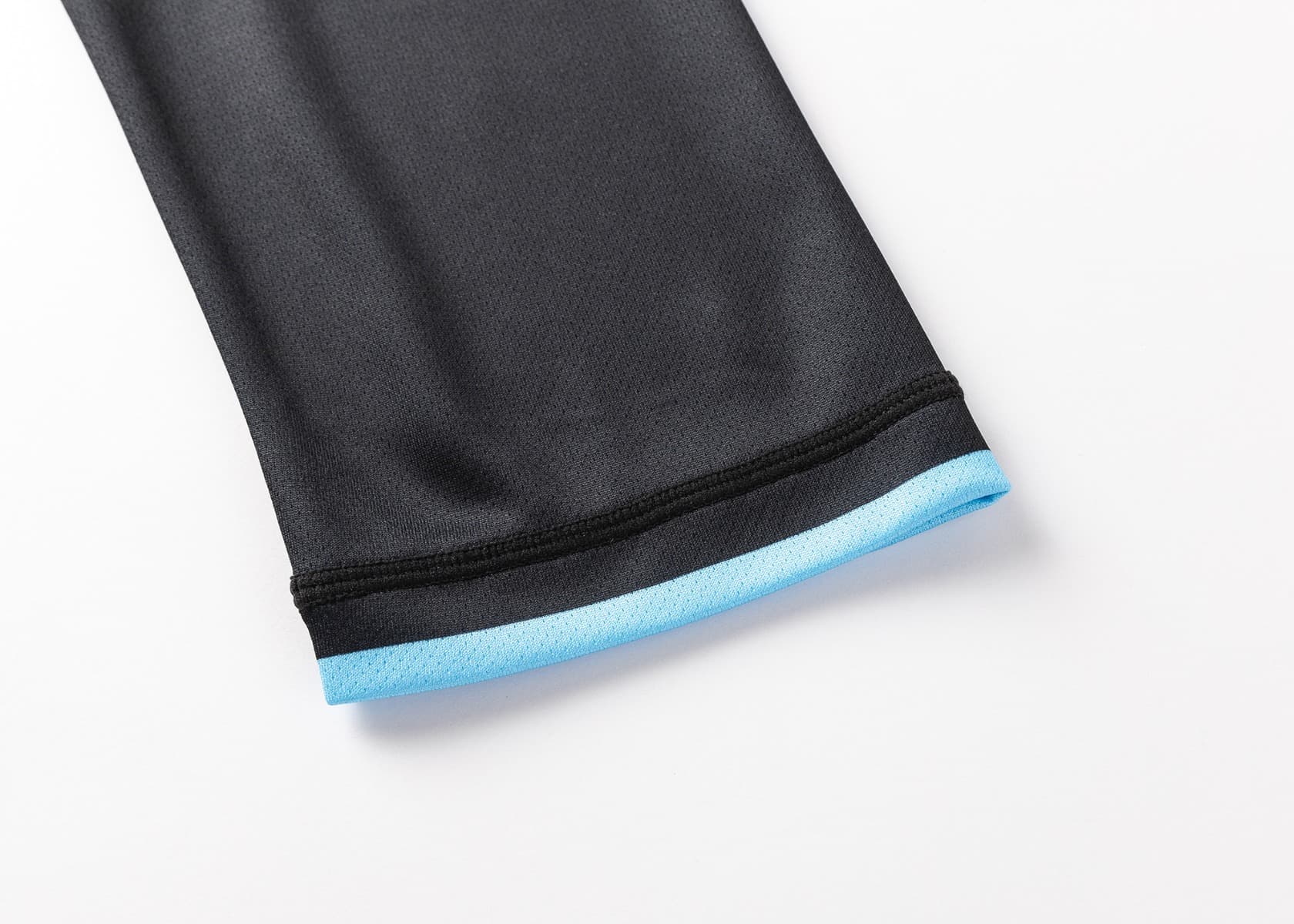 Cronulla Sharks 2025 NRL Mens Long Sleeve Training Shirt - Image 10