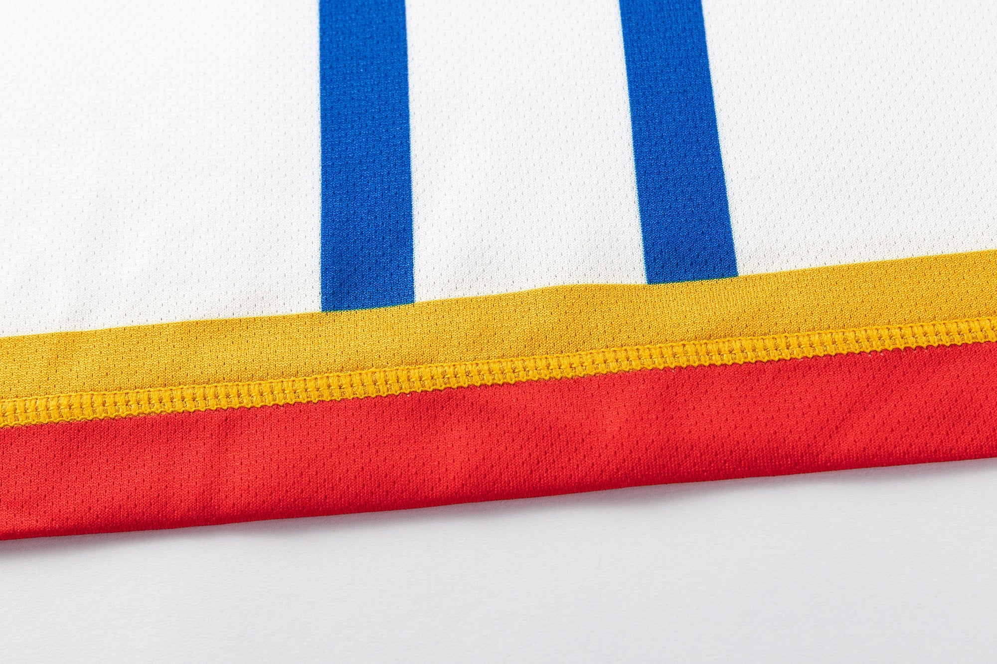 Newcastle Knights 2026 NRL Mens Las Vegas Warm Up Shirt - Image 10