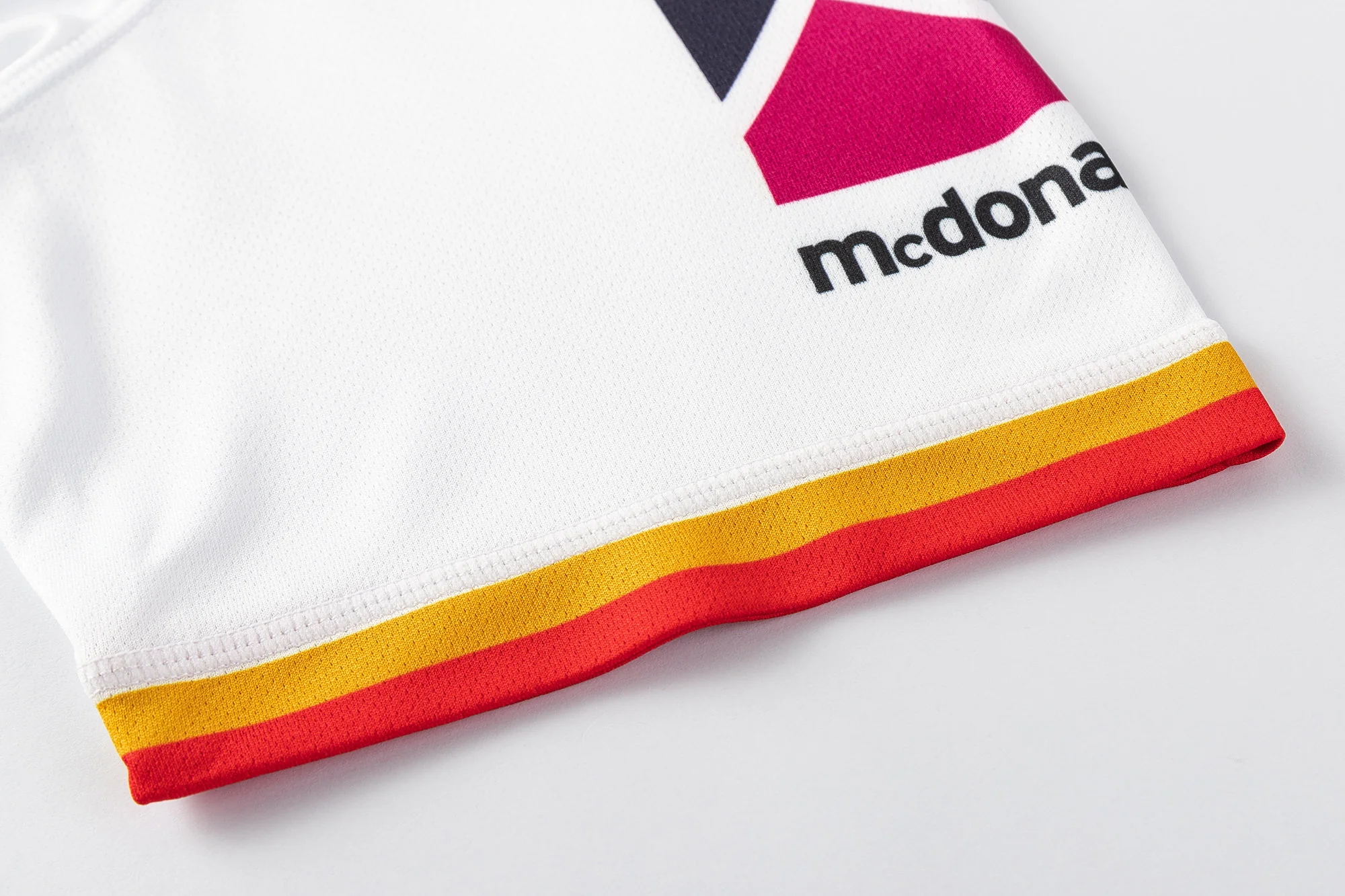 Newcastle Knights 2026 NRL Mens Las Vegas Warm Up Shirt - Image 11
