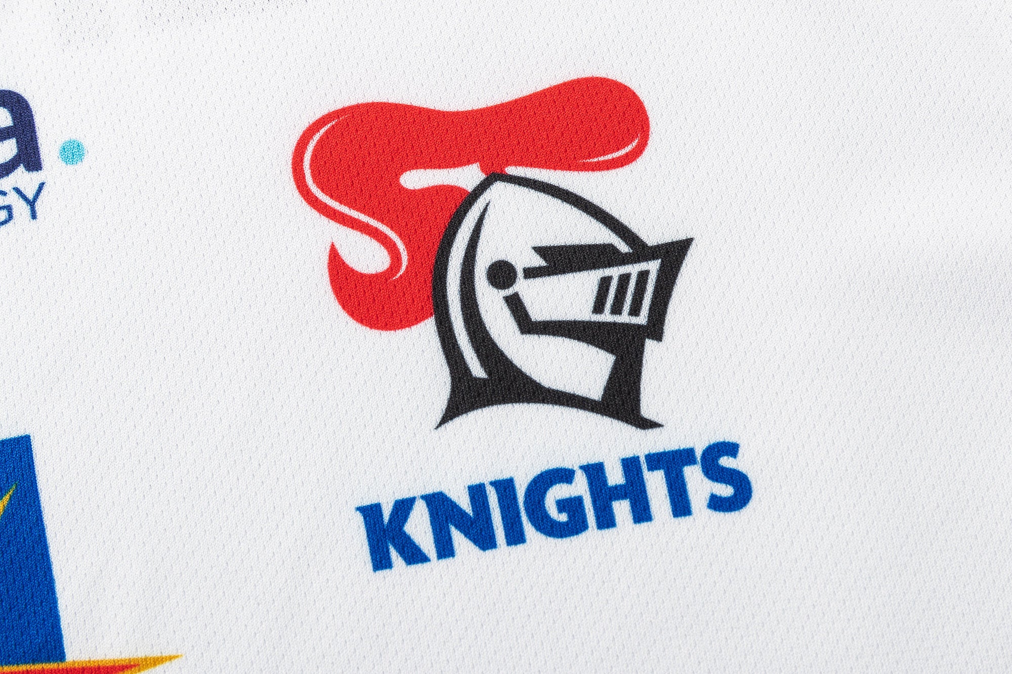 Newcastle Knights 2026 NRL Mens Las Vegas Warm Up Shirt - Image 5