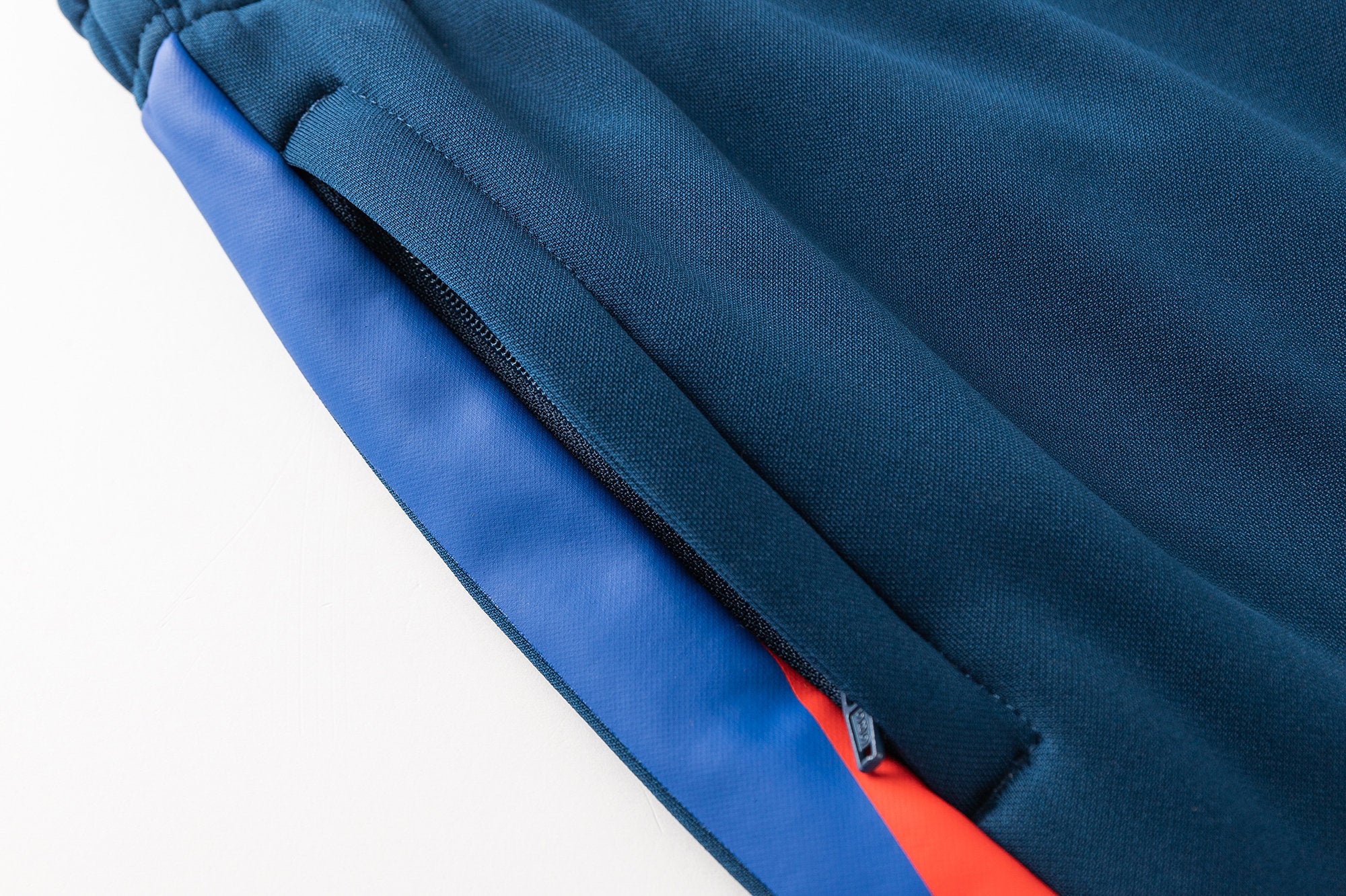 Newcastle Knights 2026 NRL Mens Track Pants - Image 5